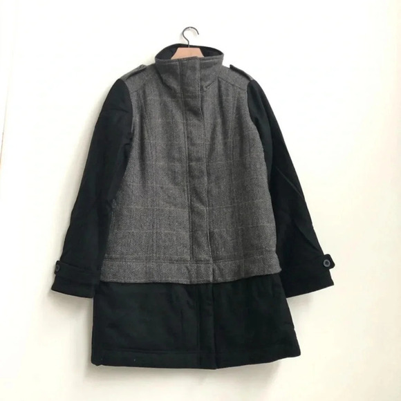 New prAna Wool Coat Gravel chevron Caprise
Convertible jacket insulated plaid - Picture 3 of 8